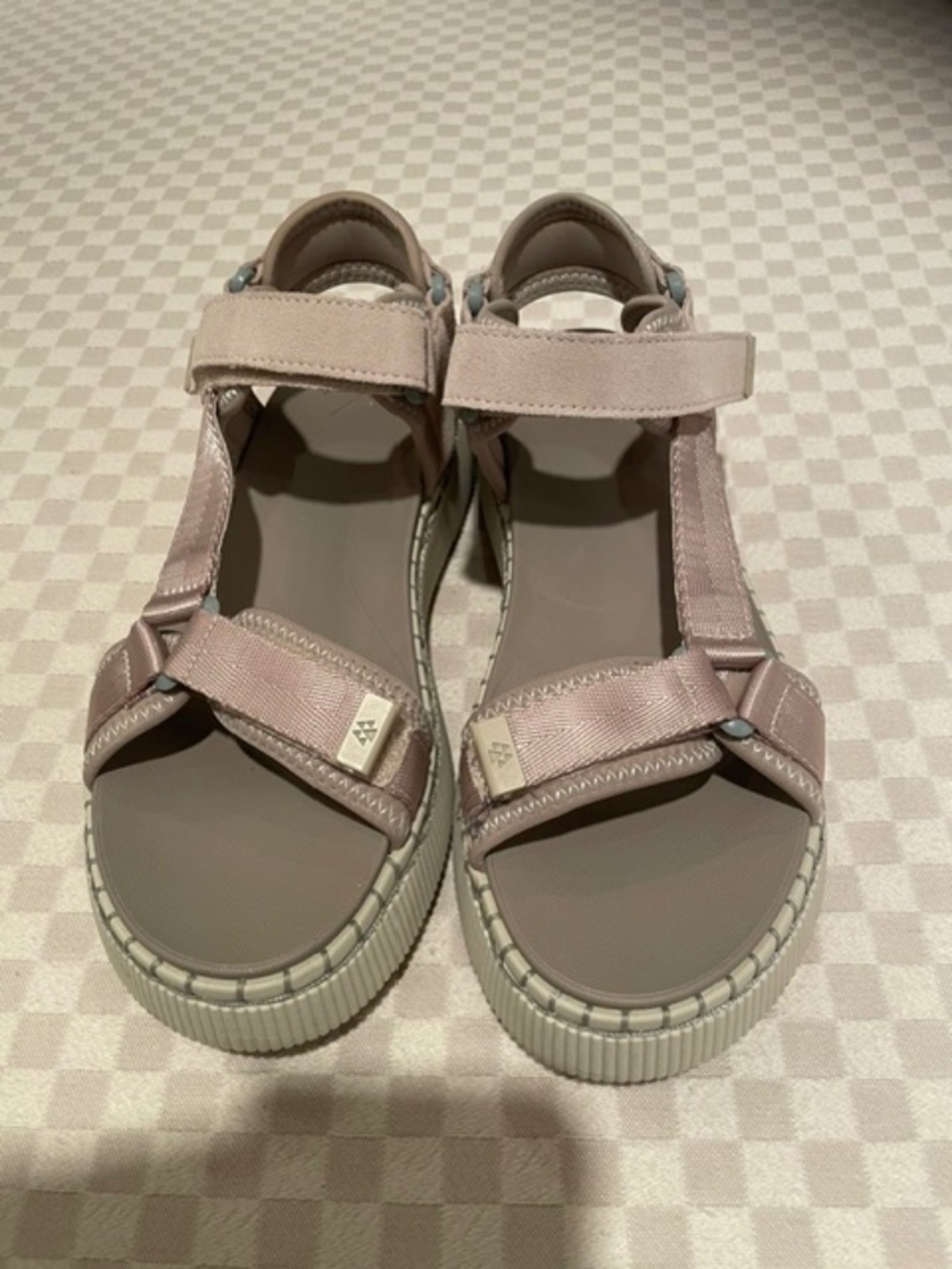 COUGAR Women's Spray Taupe Platform Wedge Sandal (Size 8) Like New